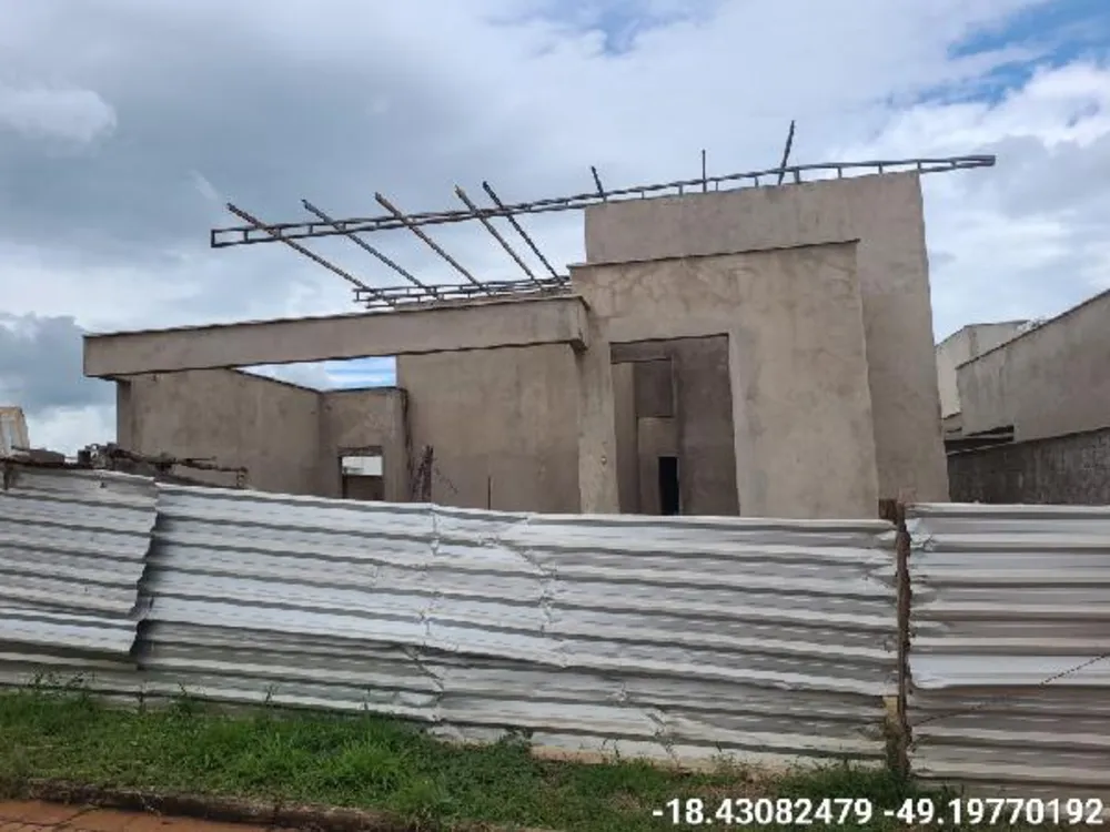 Casa, 3 quartos, 300 m² - Foto 1