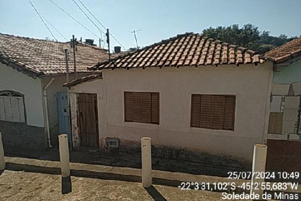 Casa à venda com 2 quartos, 138m² - Foto 1