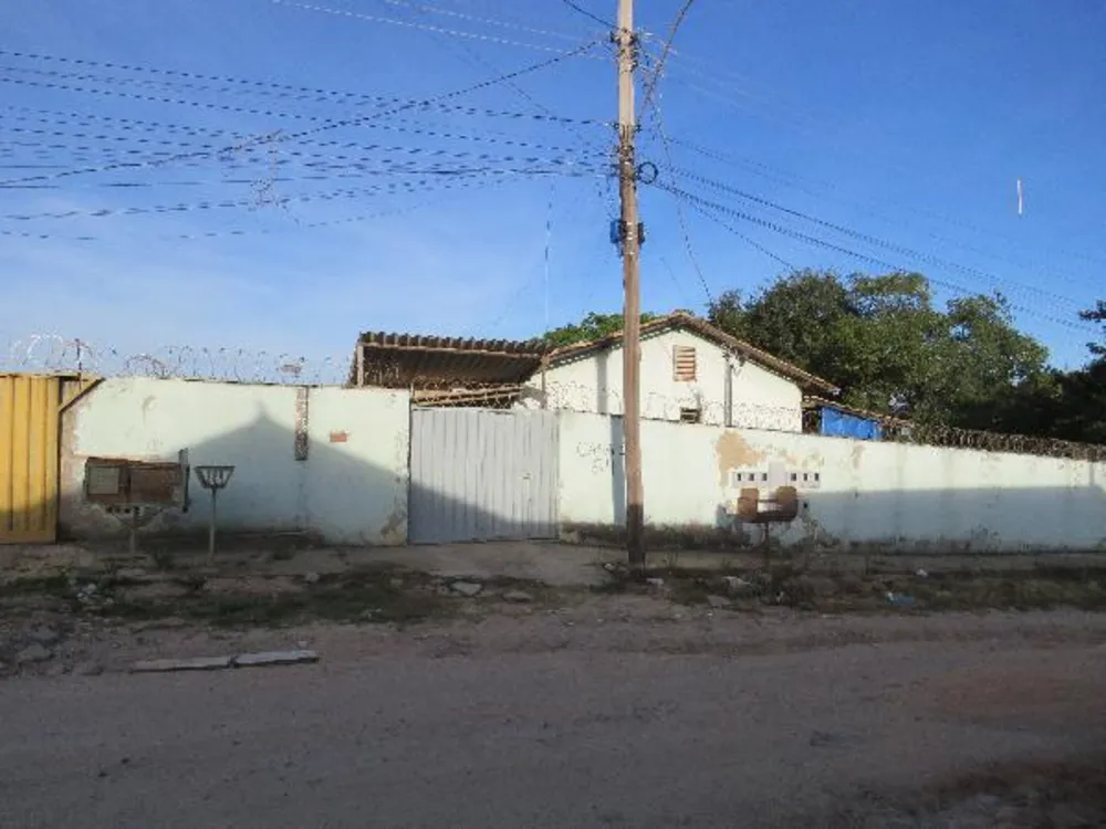 Casa, 2 quartos, 215 m² - Foto 1