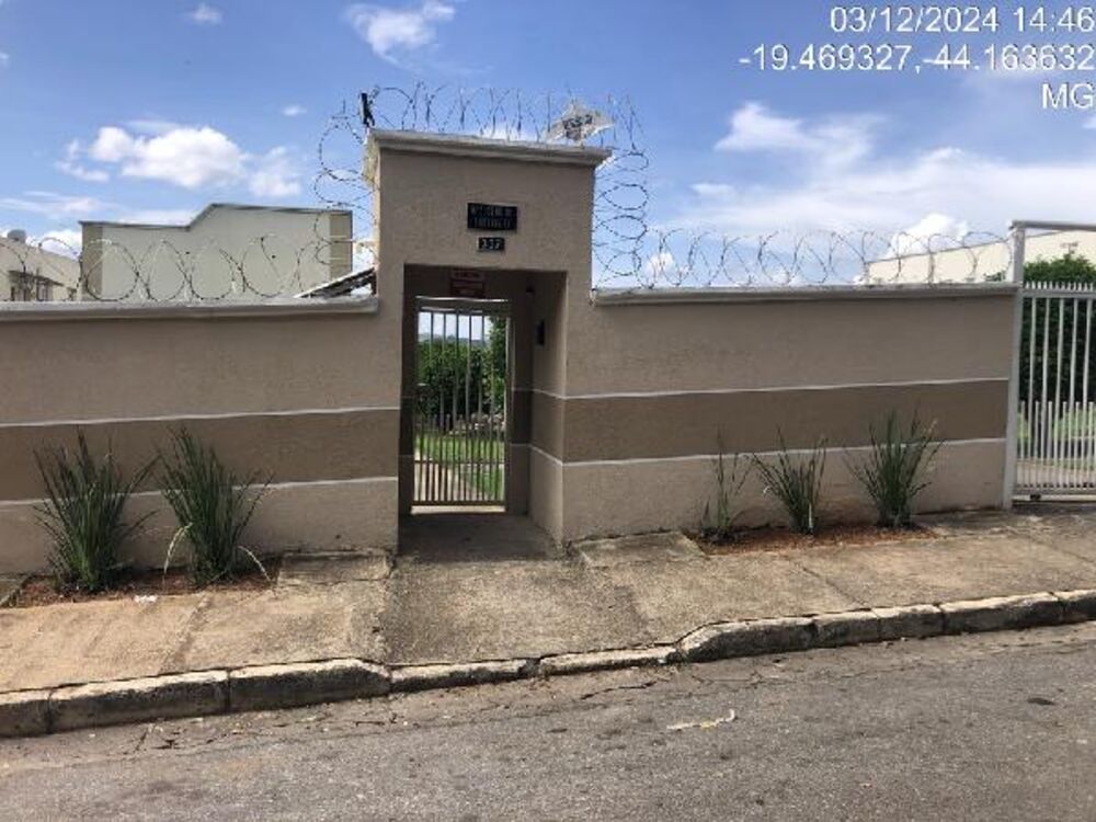 Apartamento à venda com 2 quartos, 45m² - Foto 1
