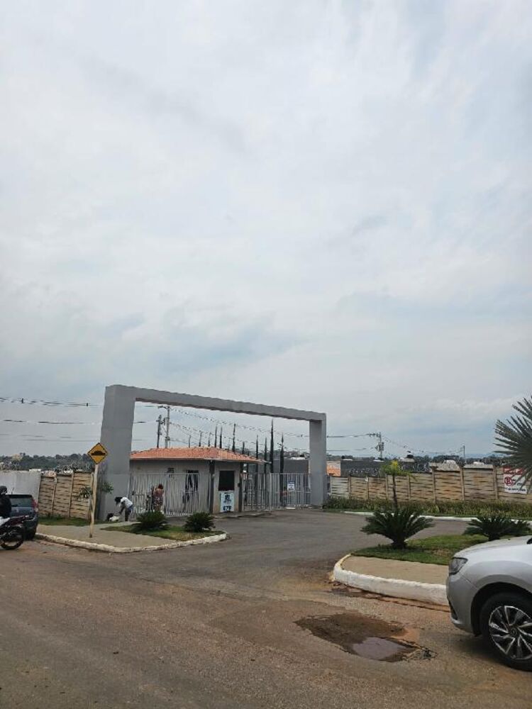 Casa à venda com 2 quartos, 161m² - Foto 1