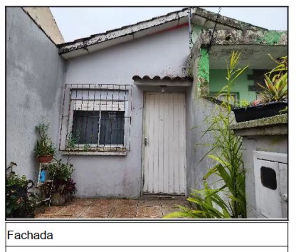 Casa à venda com 2 quartos, 100m² - Foto 1