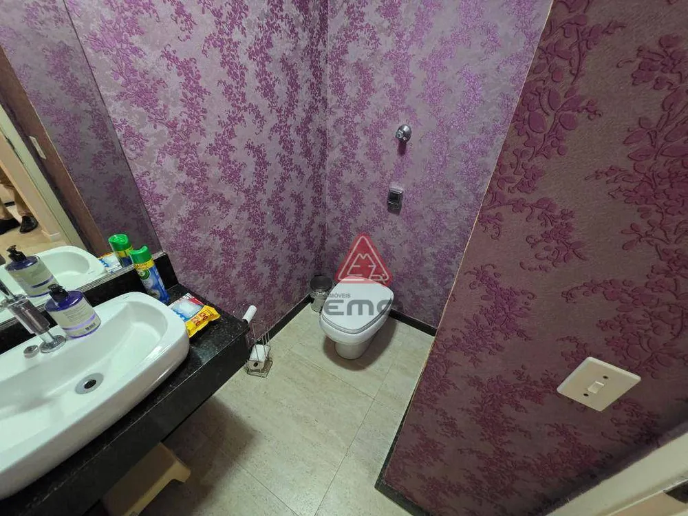 Sobrado, 3 quartos, 353 m² - Foto 1