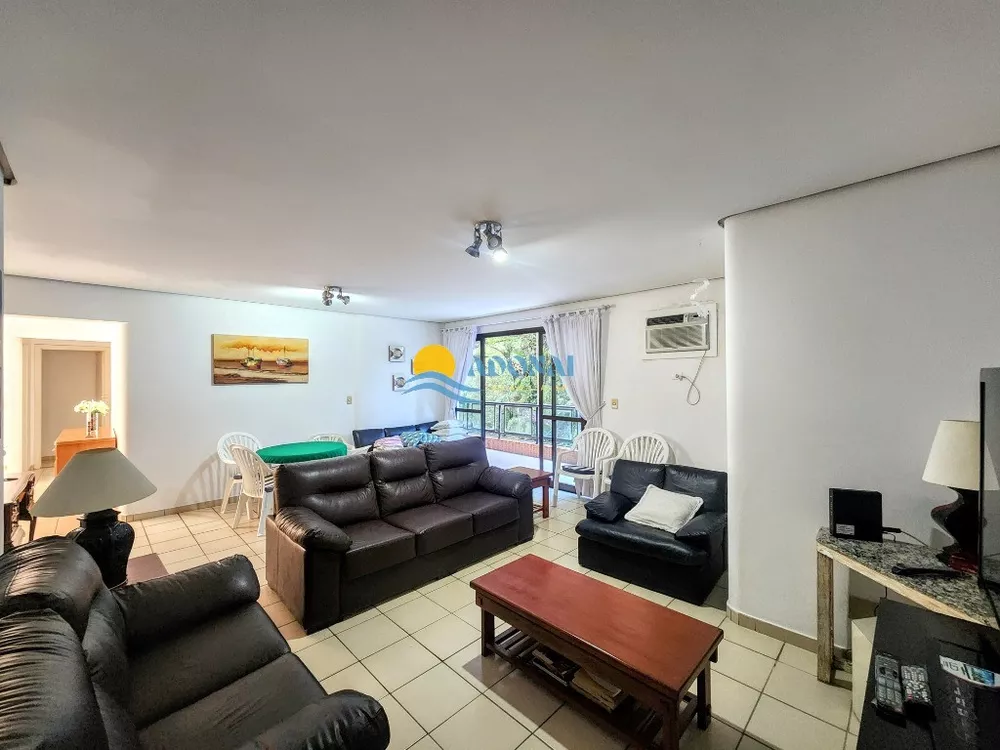 Apartamento à venda com 3 quartos, 220m² - Foto 2