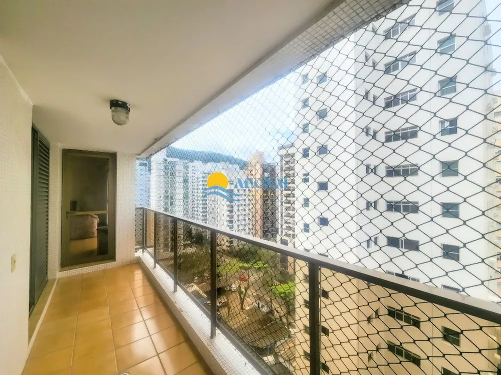 Apartamento à venda com 3 quartos, 95m² - Foto 2