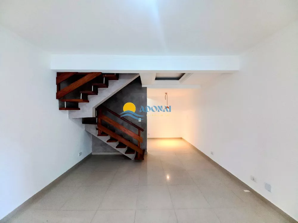 Casa à venda com 3 quartos, 110m² - Foto 2