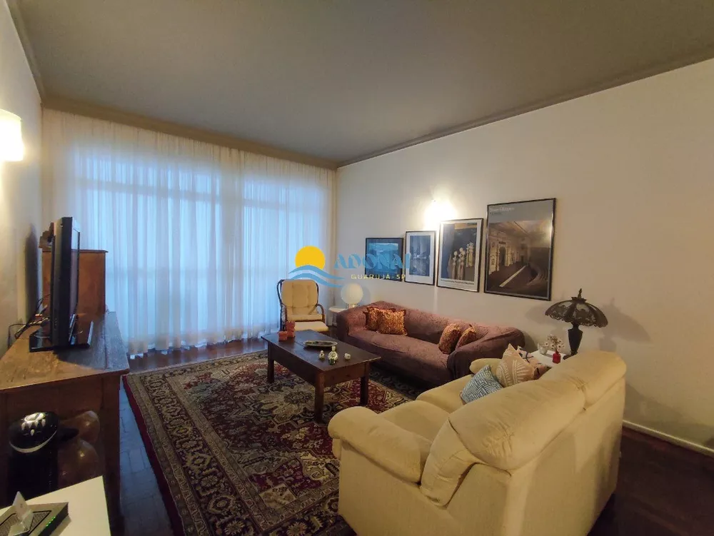 Apartamento à venda com 3 quartos, 154m² - Foto 2