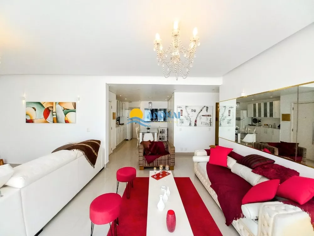 Apartamento, 3 quartos, 130 m² - Foto 1