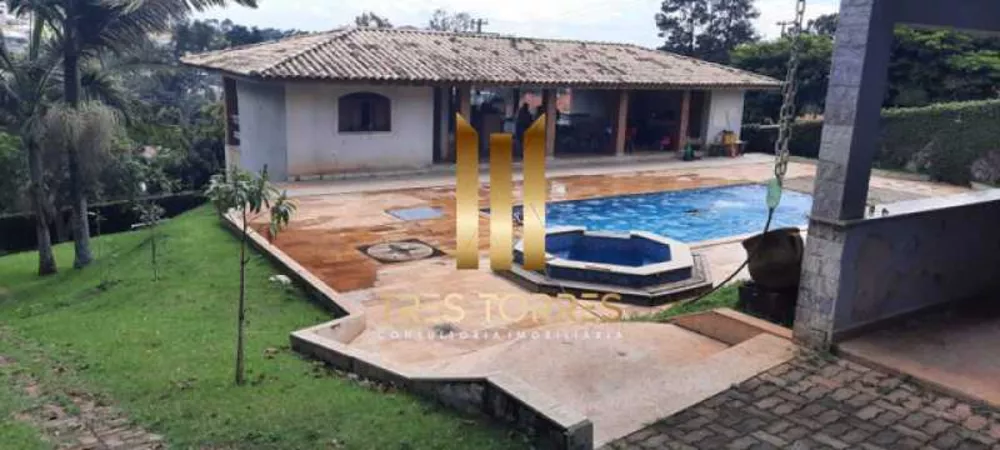 Chácara à venda com 6 quartos, 613m² - Foto 4