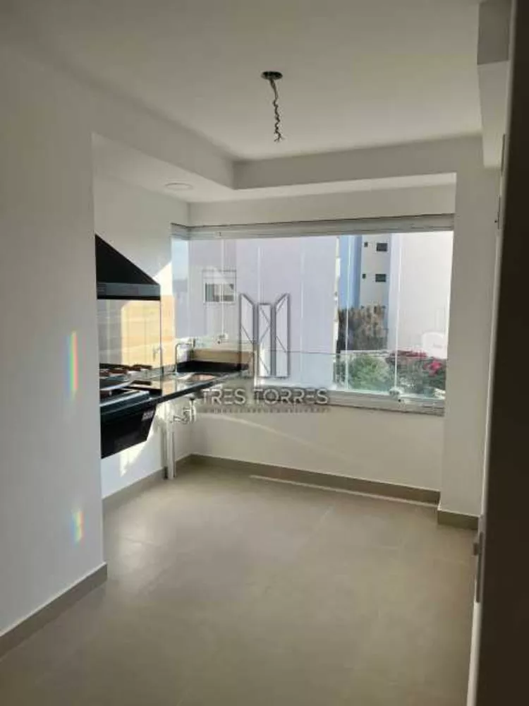 Apartamento à venda com 2 quartos, 83m² - Foto 1