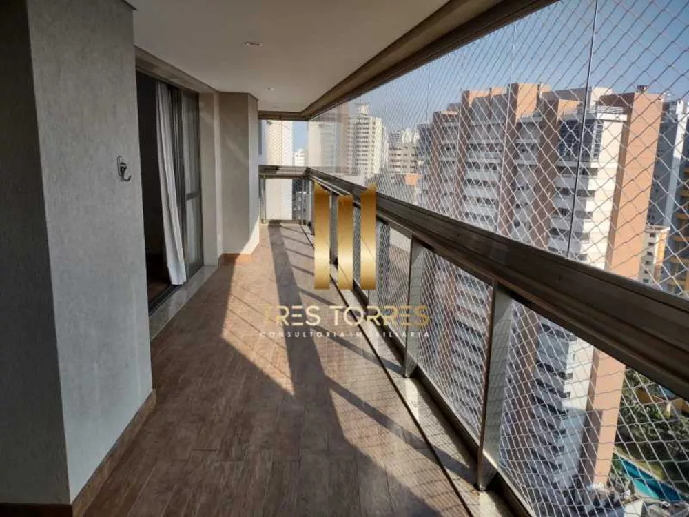 Apartamento à venda com 3 quartos, 215m² - Foto 2