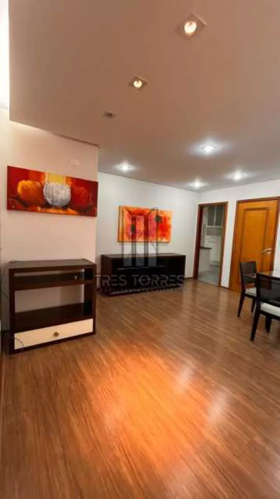 Apartamento para alugar com 3 quartos, 150m² - Foto 4