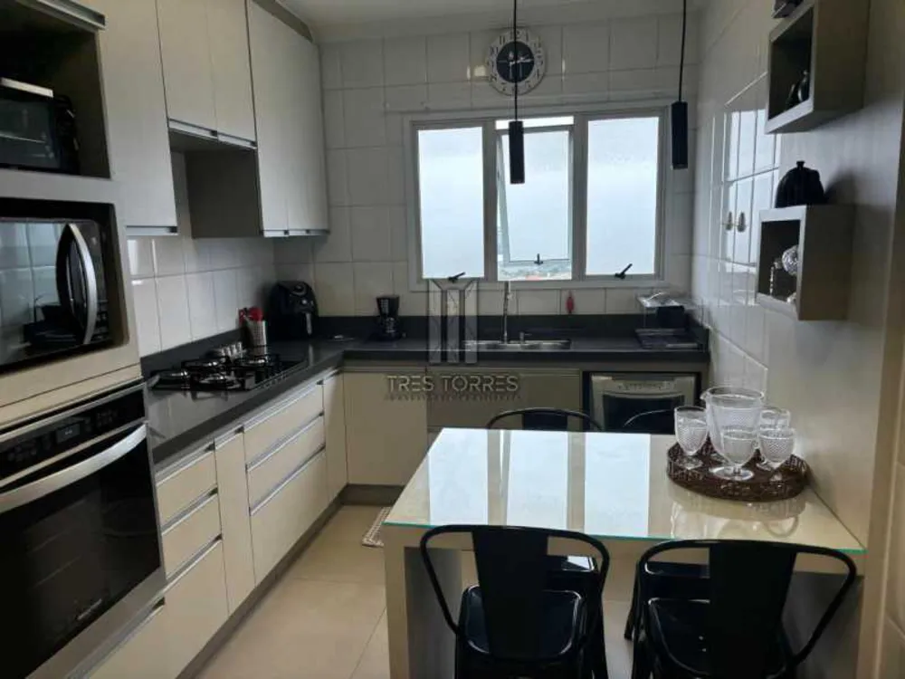 Apartamento, 3 quartos, 126 m² - Foto 2