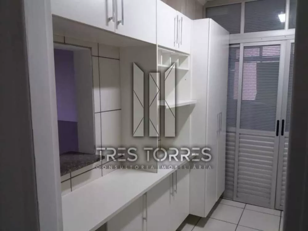 Apartamento à venda com 3 quartos, 61m² - Foto 4