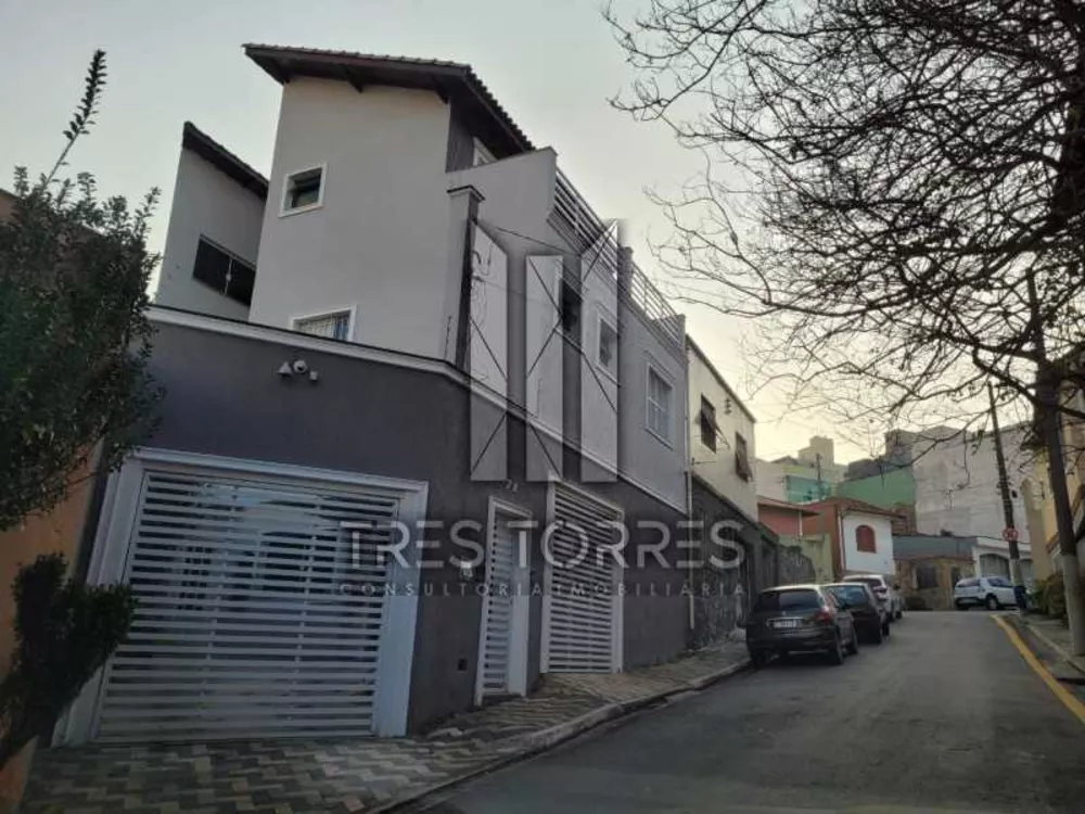 Casa à venda com 3 quartos, 210m² - Foto 1