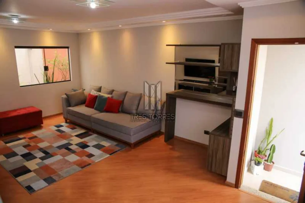 Casa, 3 quartos, 250 m² - Foto 2