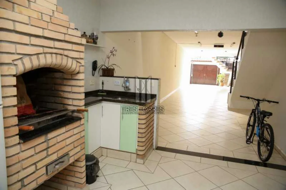 Casa, 3 quartos, 250 m² - Foto 1