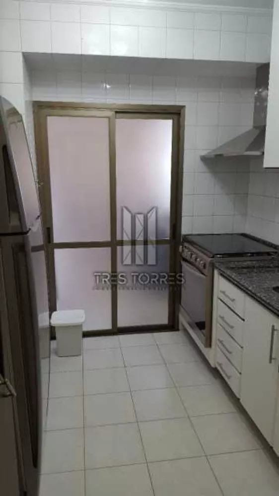 Apartamento para alugar com 3 quartos, 100m² - Foto 6