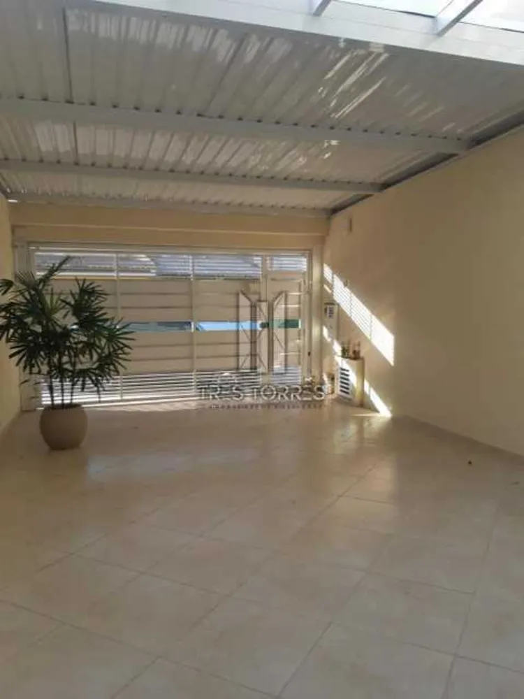 Casa, 3 quartos, 245 m² - Foto 16