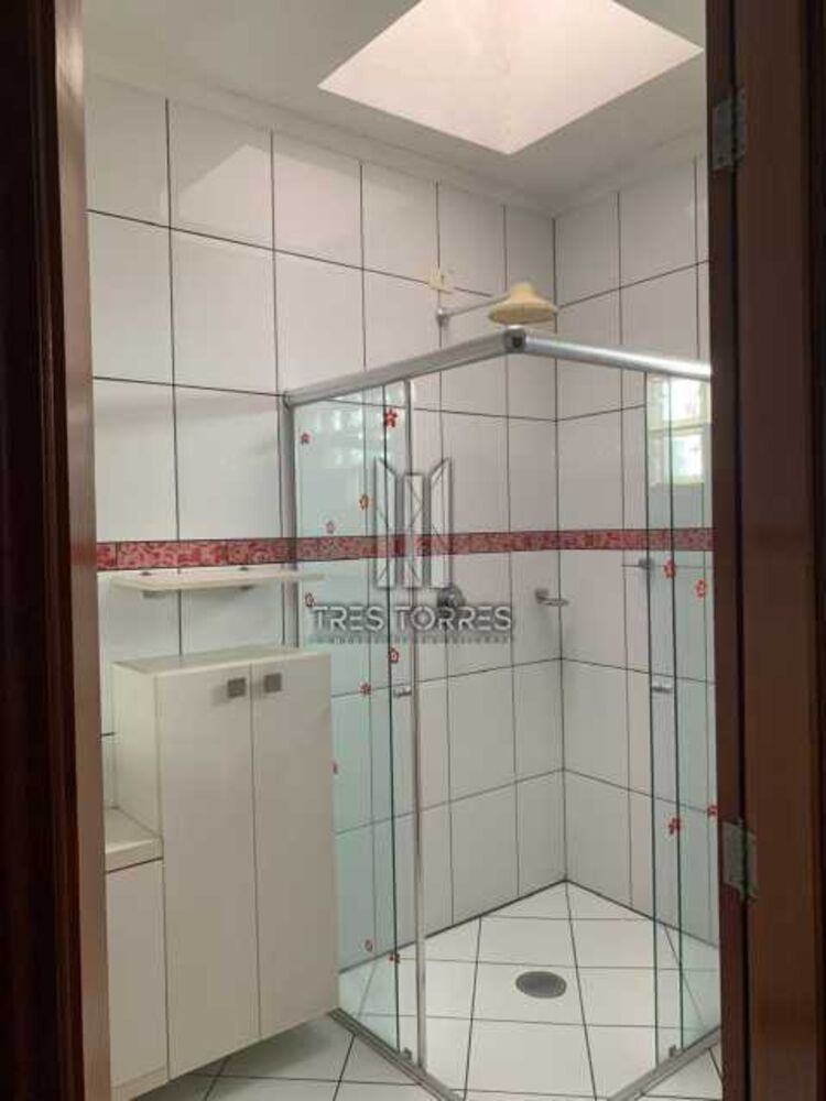 Casa à venda com 4 quartos, 328m² - Foto 6