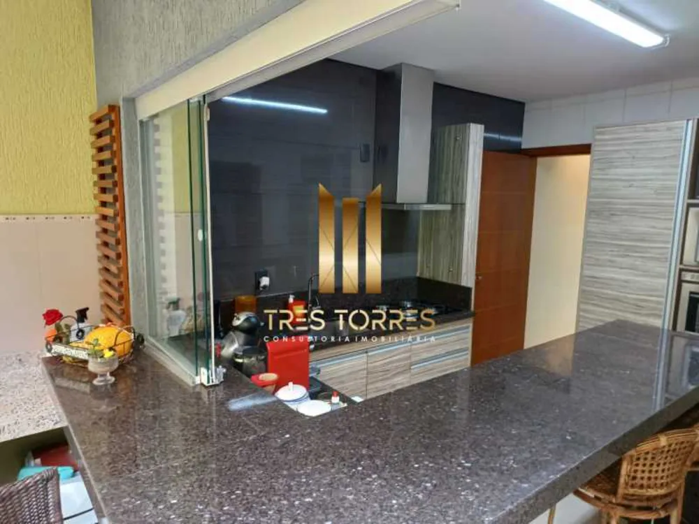 Casa, 3 quartos, 217 m² - Foto 6