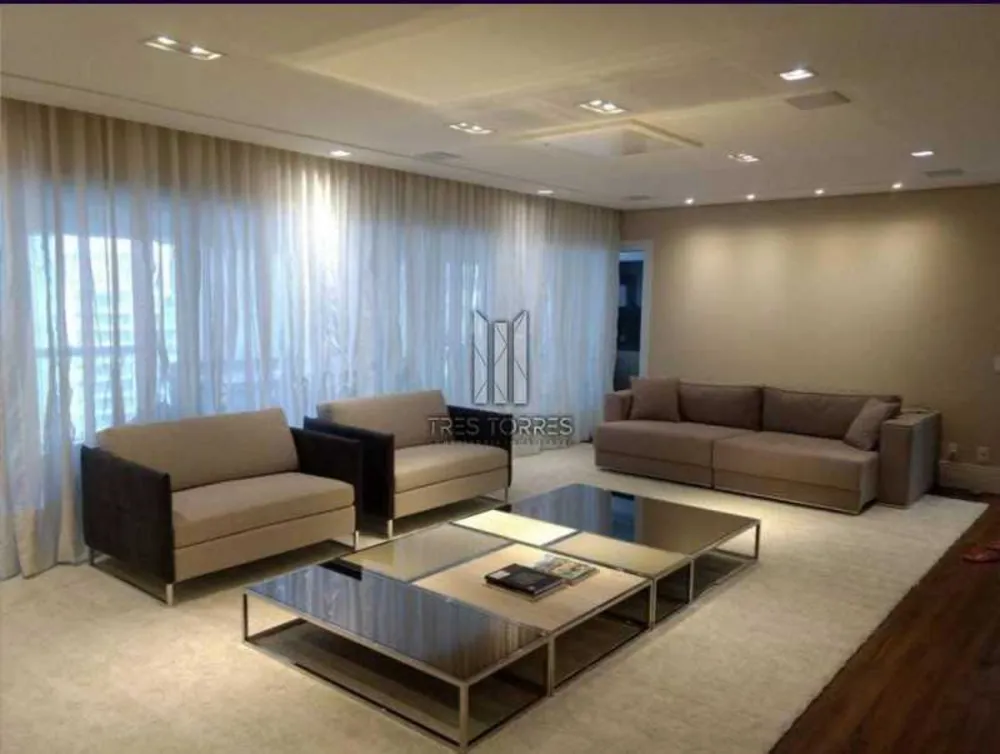Apartamento, 3 quartos, 234 m² - Foto 2