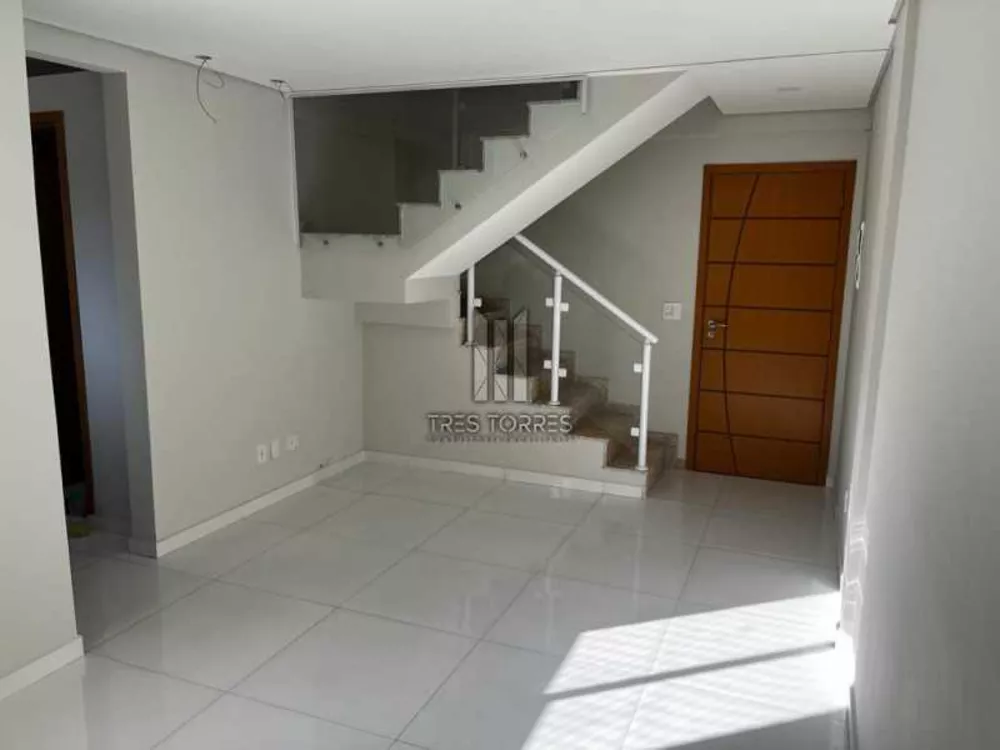 Cobertura à venda com 2 quartos, 99m² - Foto 1