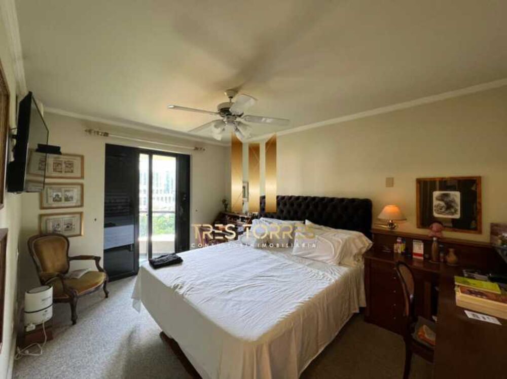 Apartamento, 3 quartos, 220 m² - Foto 3