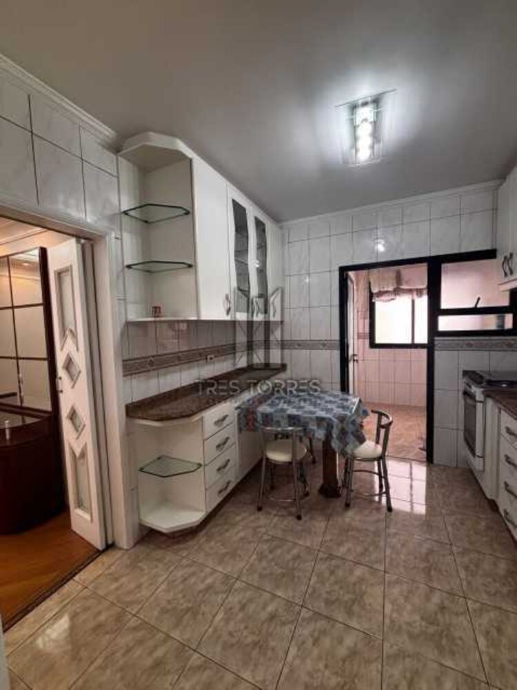 Apartamento para alugar com 3 quartos, 97m² - Foto 5
