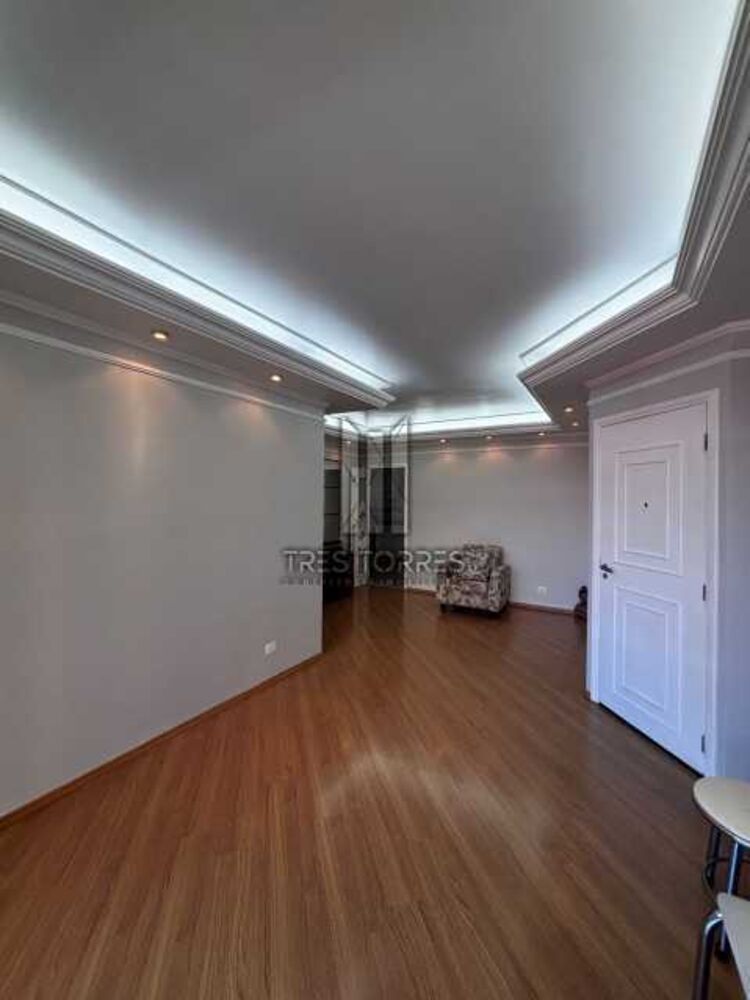 Apartamento para alugar com 3 quartos, 97m² - Foto 2