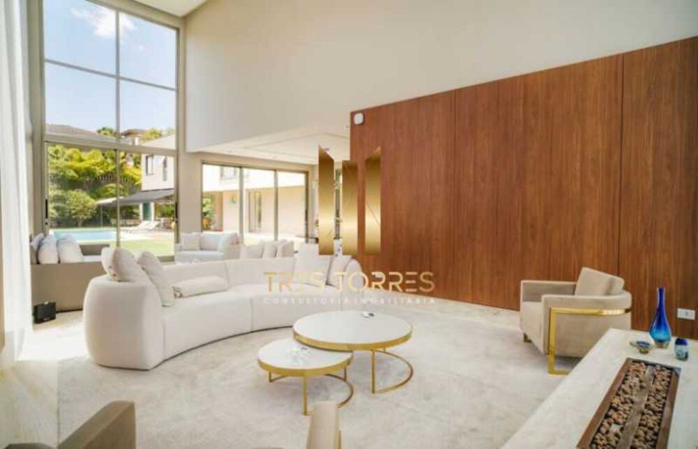Casa de Condomínio, 8 quartos - Foto 1