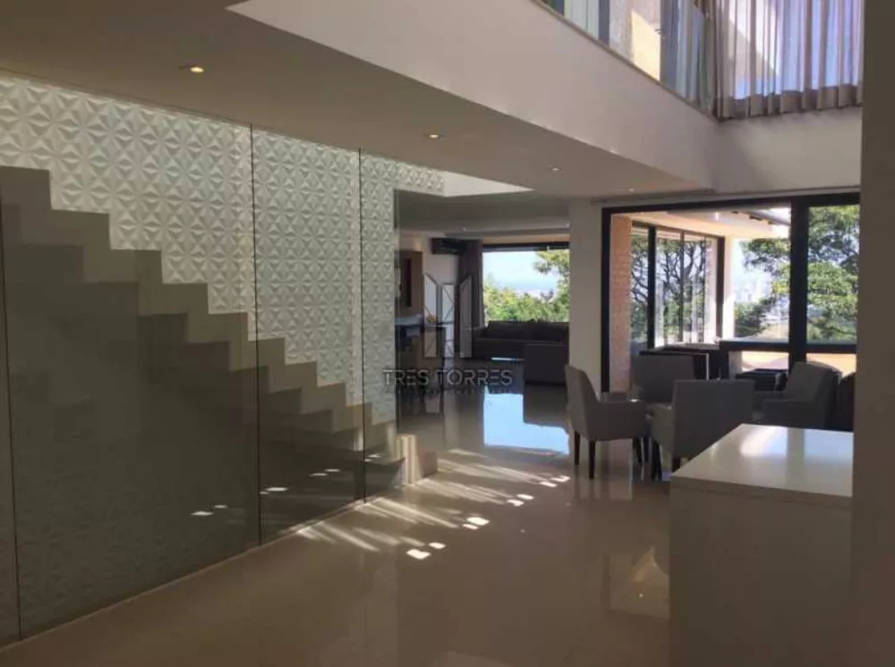 Casa de Condomínio à venda com 4 quartos, 430m² - Foto 4