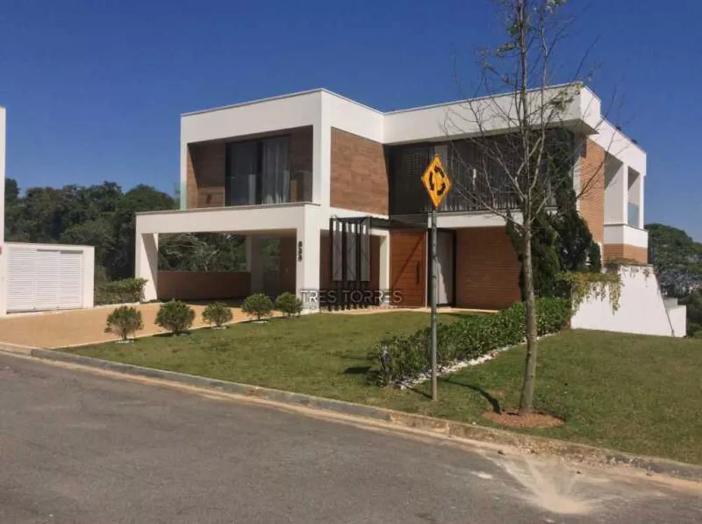 Casa de Condomínio à venda com 4 quartos, 430m² - Foto 1