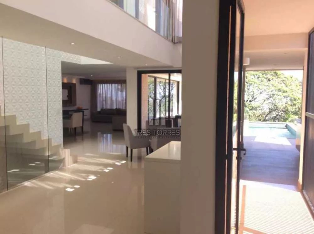 Casa de Condomínio à venda com 4 quartos, 430m² - Foto 3