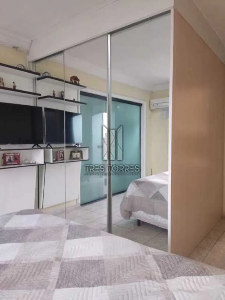 Casa, 3 quartos, 234 m² - Foto 13