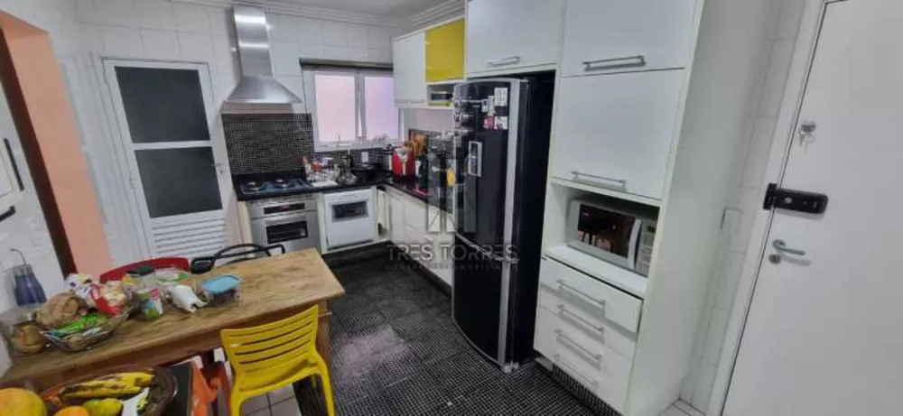 Apartamento à venda com 3 quartos, 123m² - Foto 4