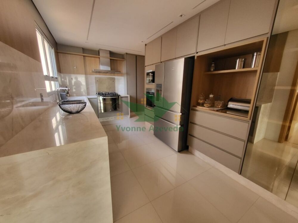 Apartamento, 246 m² - Foto 1