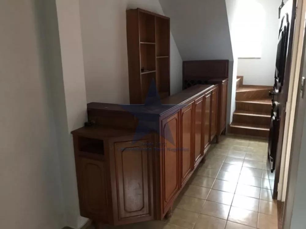 Casa à venda com 4 quartos, 300m² - Foto 4