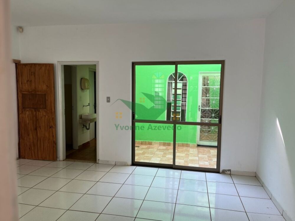 Casa para alugar com 2 quartos, 205m² - Foto 1