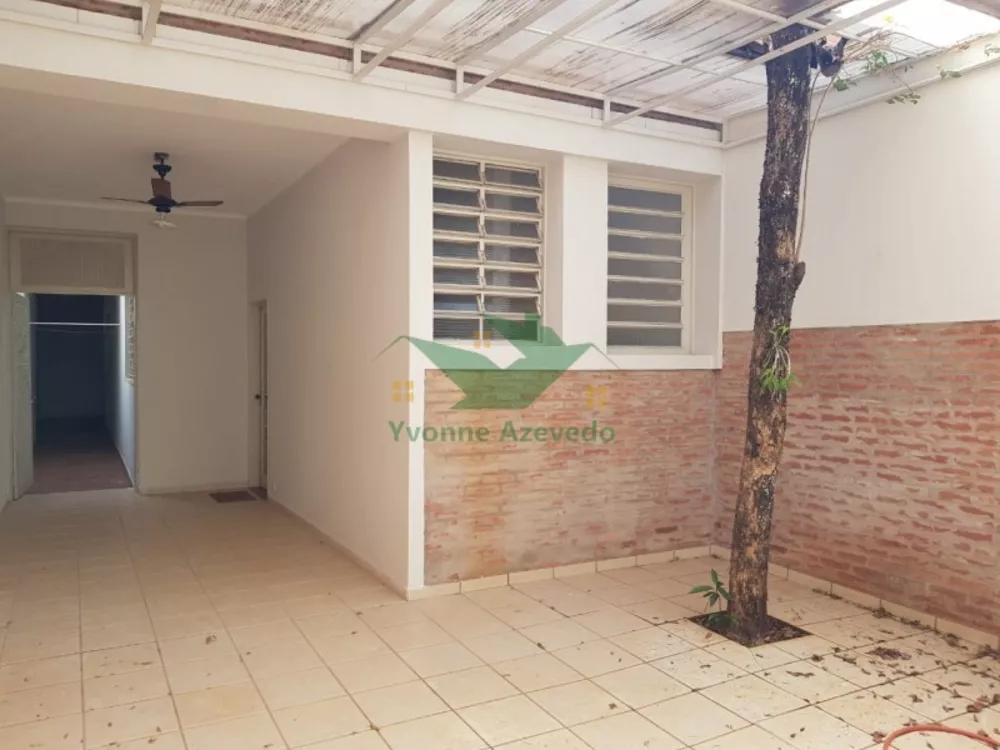 Casa à venda e aluguel com 4 quartos, 116m² - Foto 1