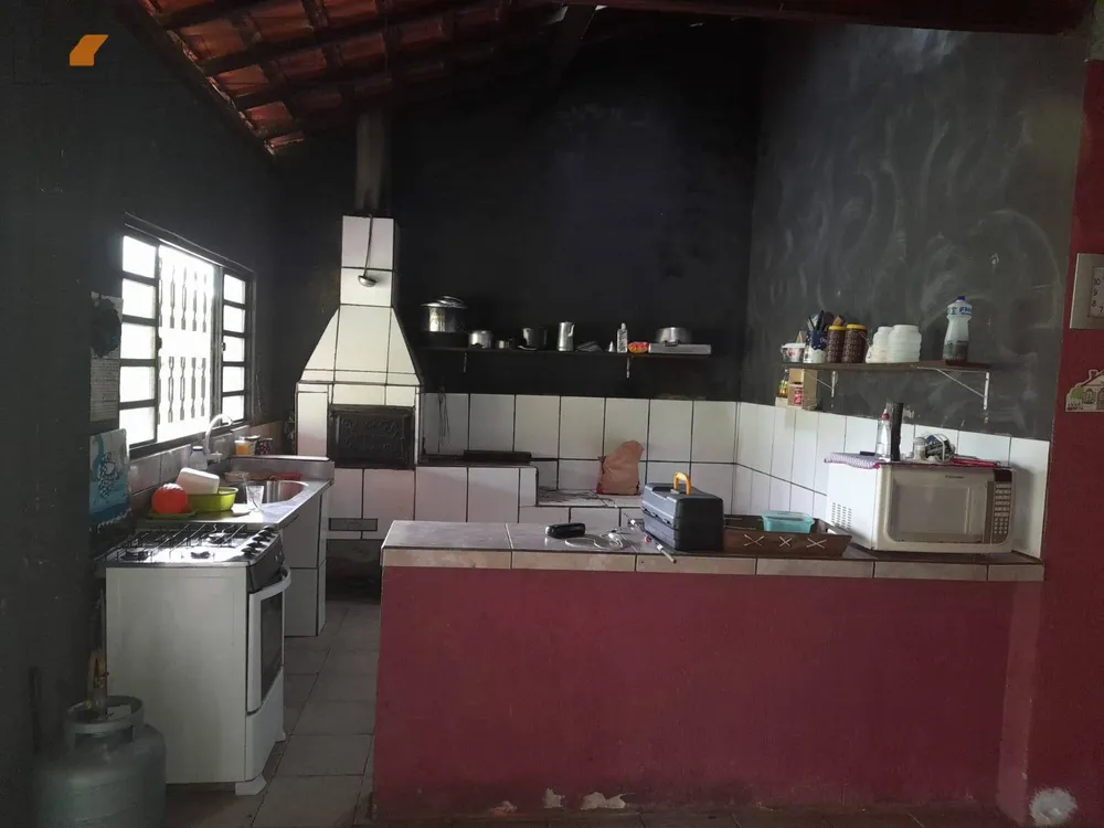 Casa, 3 quartos, 200 m² - Foto 2