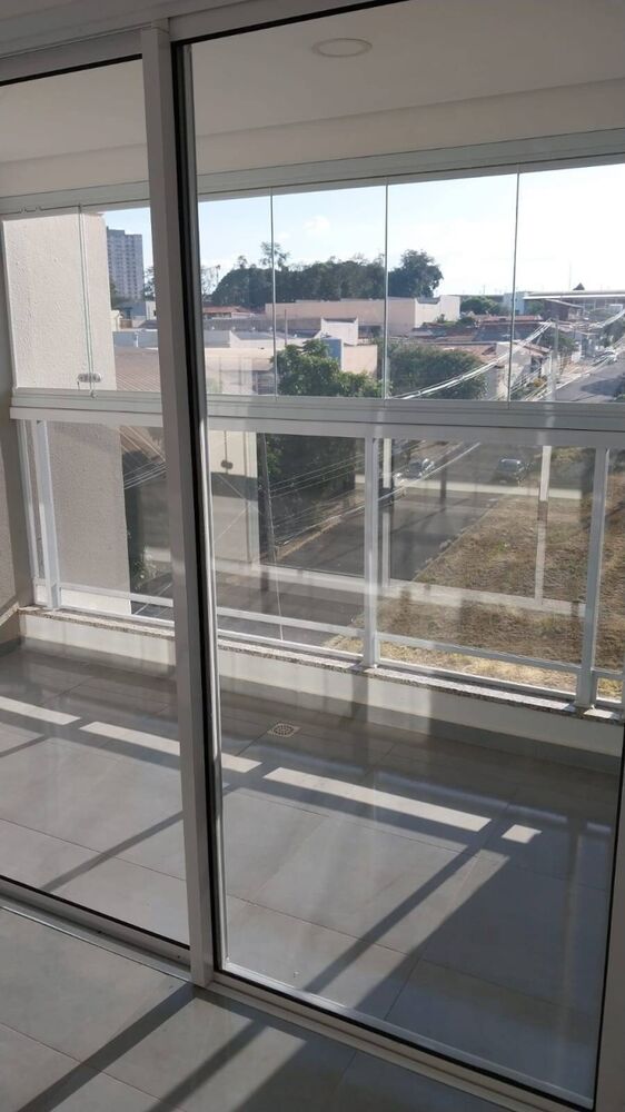 Apartamento à venda com 2 quartos, 70m² - Foto 1