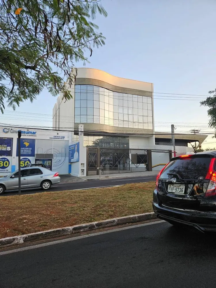 Sala-Conjunto, 1200 m² - Foto 1
