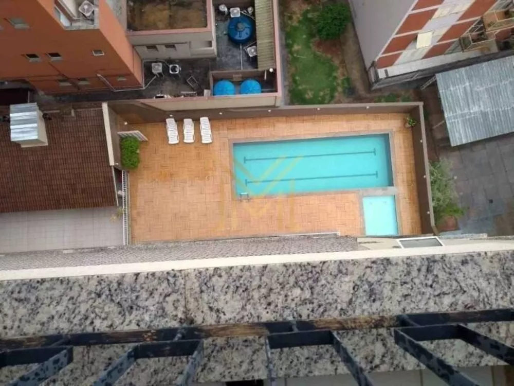 Apartamento à venda com 3 quartos, 180m² - Foto 1