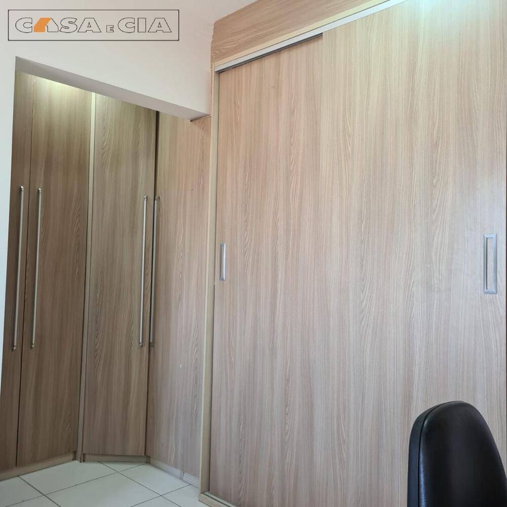 Apartamento à venda com 2 quartos, 66m² - Foto 3