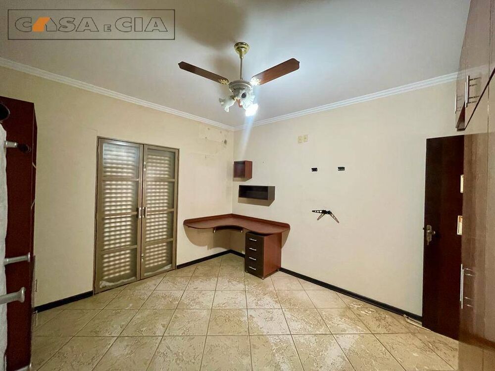 Casa, 3 quartos, 360 m² - Foto 2