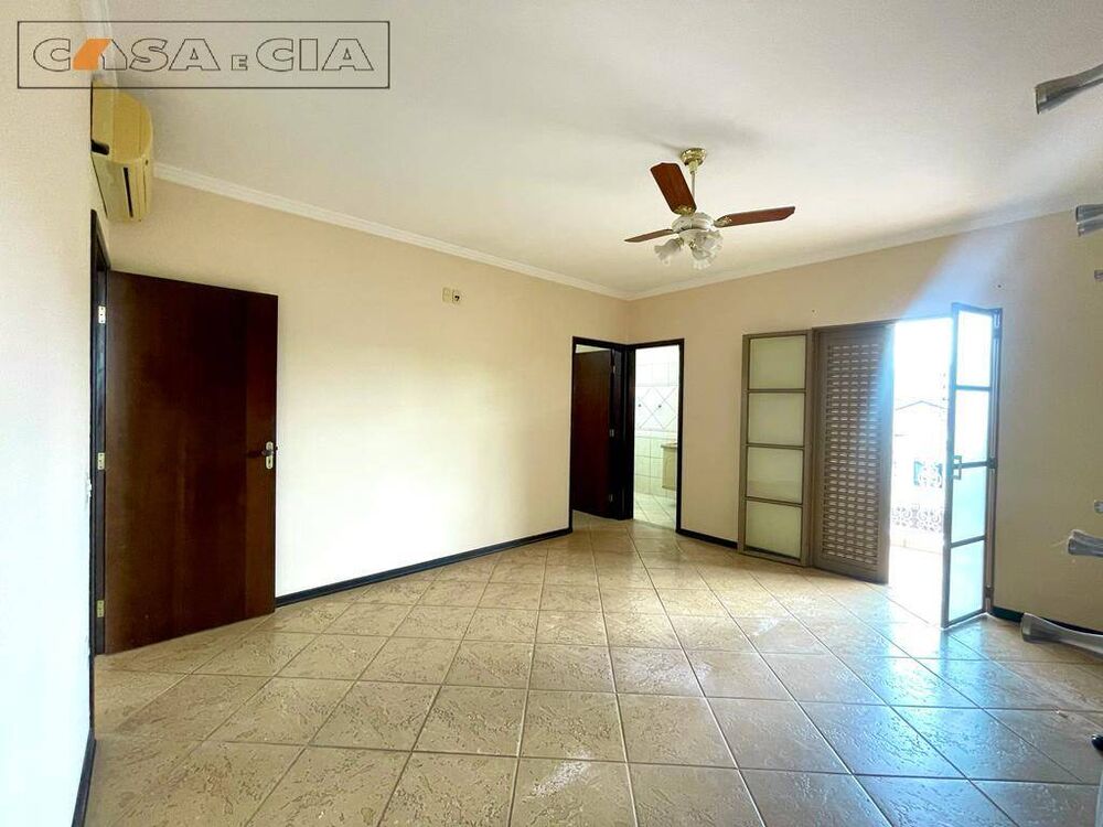 Casa, 3 quartos, 360 m² - Foto 1