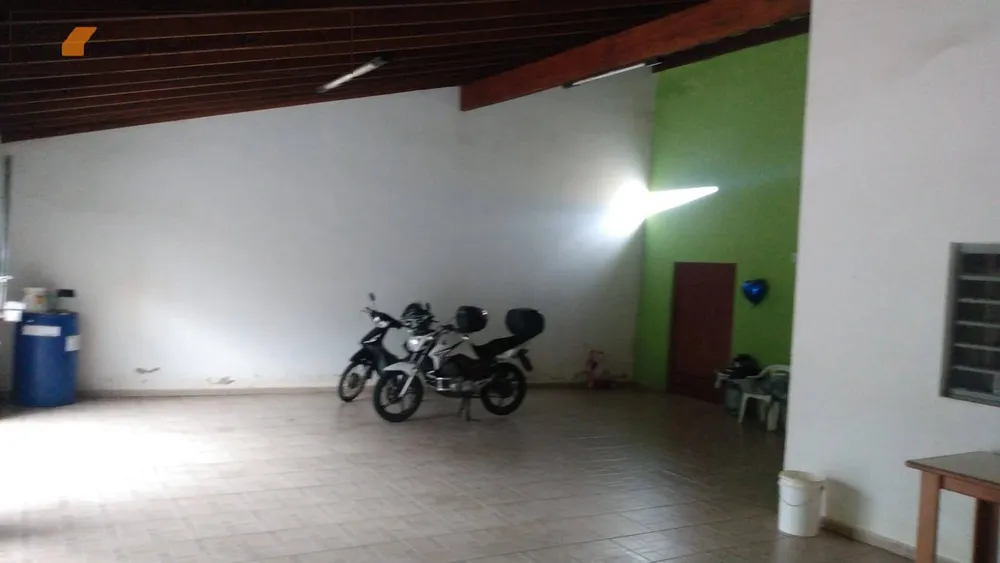 Casa, 3 quartos, 226 m² - Foto 4