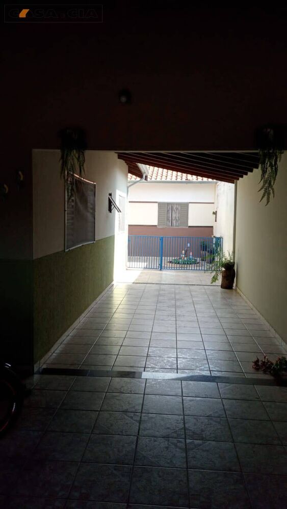 Casa à venda com 3 quartos, 177m² - Foto 4