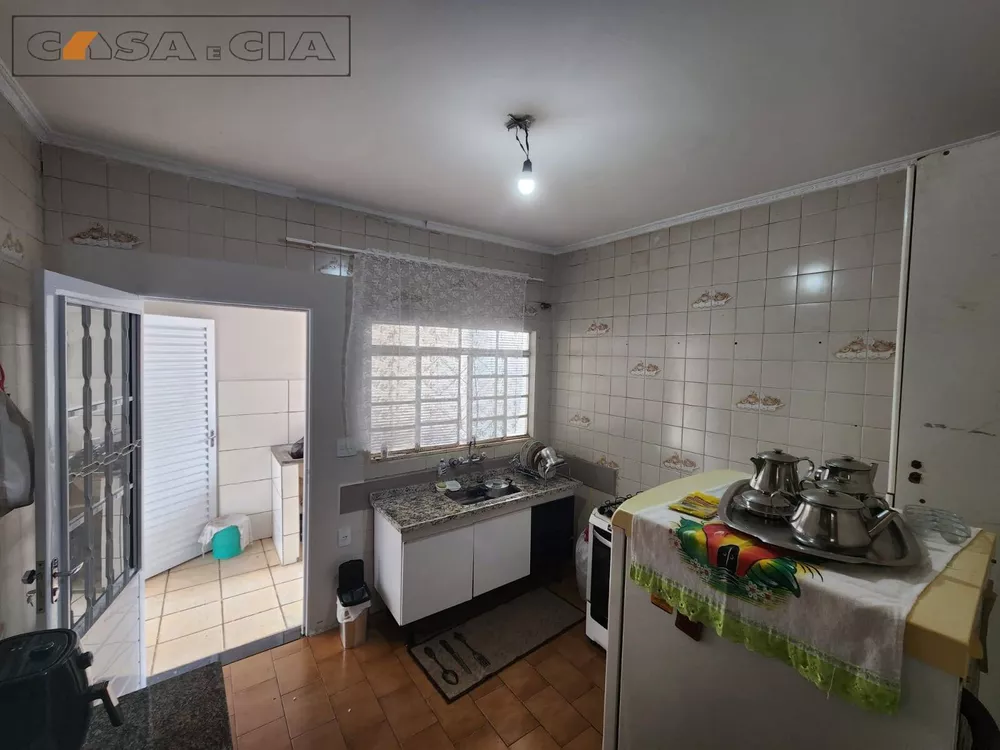 Casa à venda com 3 quartos, 200m² - Foto 7